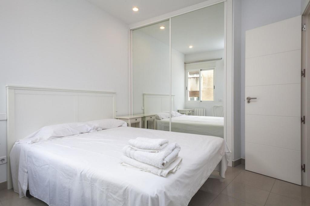Gran Via Apartment Madrid Room photo