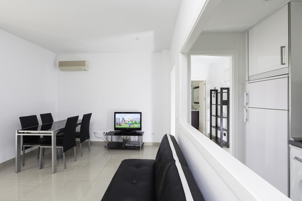 Gran Via Apartment Madrid Exterior photo