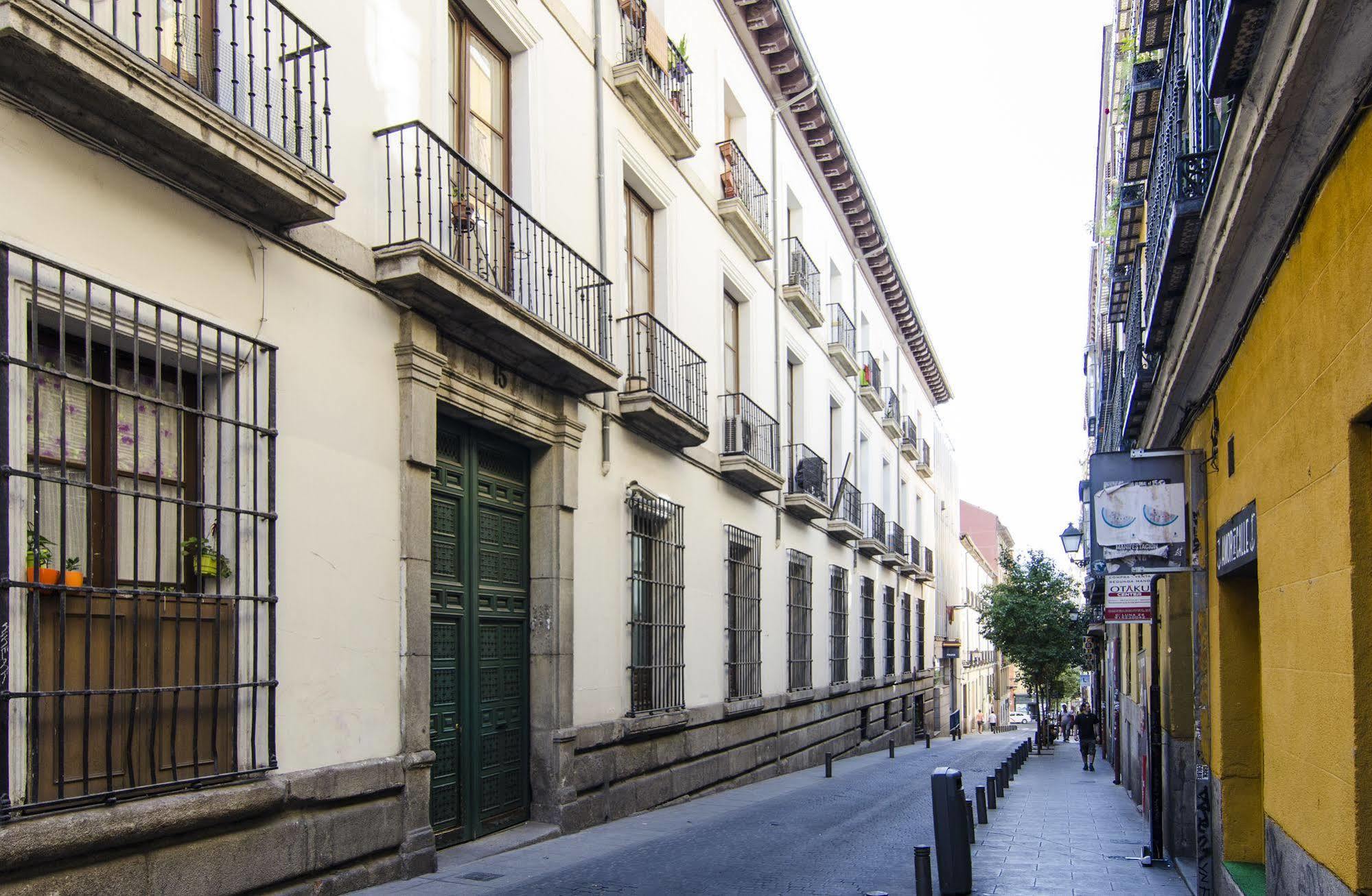 Gran Via Apartment Madrid Exterior photo